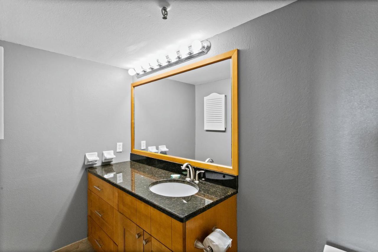 #502 Beach Place Condos - Nightly Rental St. Pete Beach Buitenkant foto